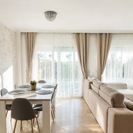 Spacious With Garden & Terrace Lejlighed *