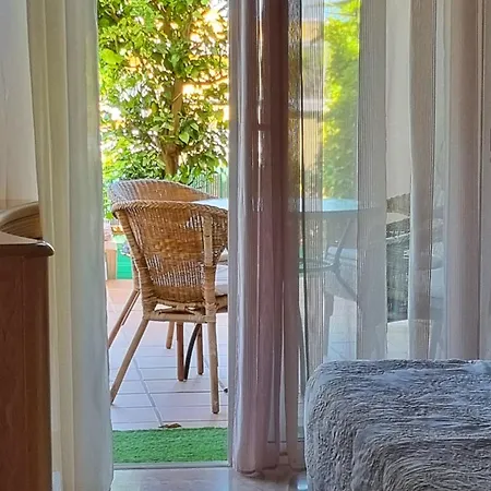 Lejlighed Spacious With Garden & Terrace *