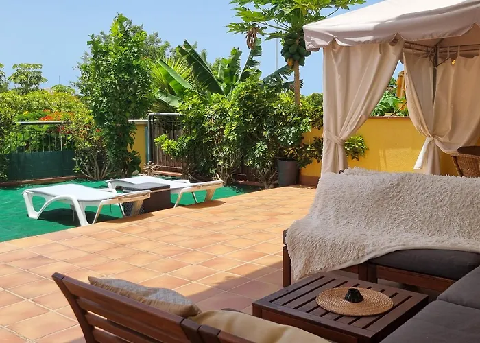 Charming With A Cozy Terrace Apartman Puerto de Santiago