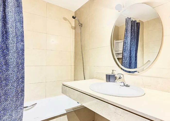 Charming With A Cozy Terrace Apartman