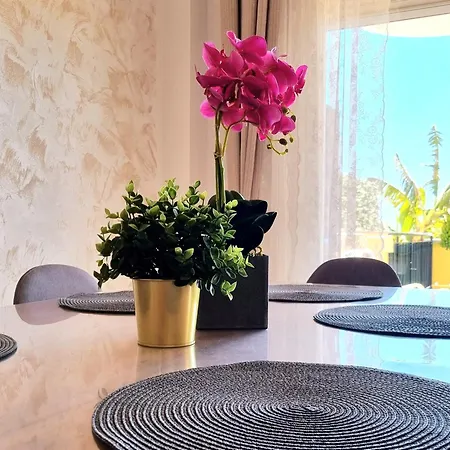 Apartment En Playa La Arena *