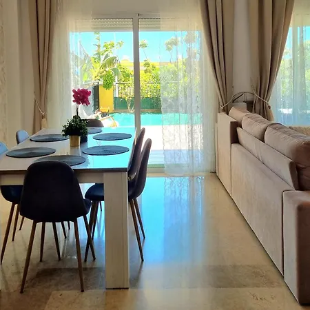 Apartment En Playa La Arena *