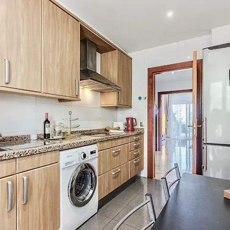 Apartamento Spacious With Garden & Terrace